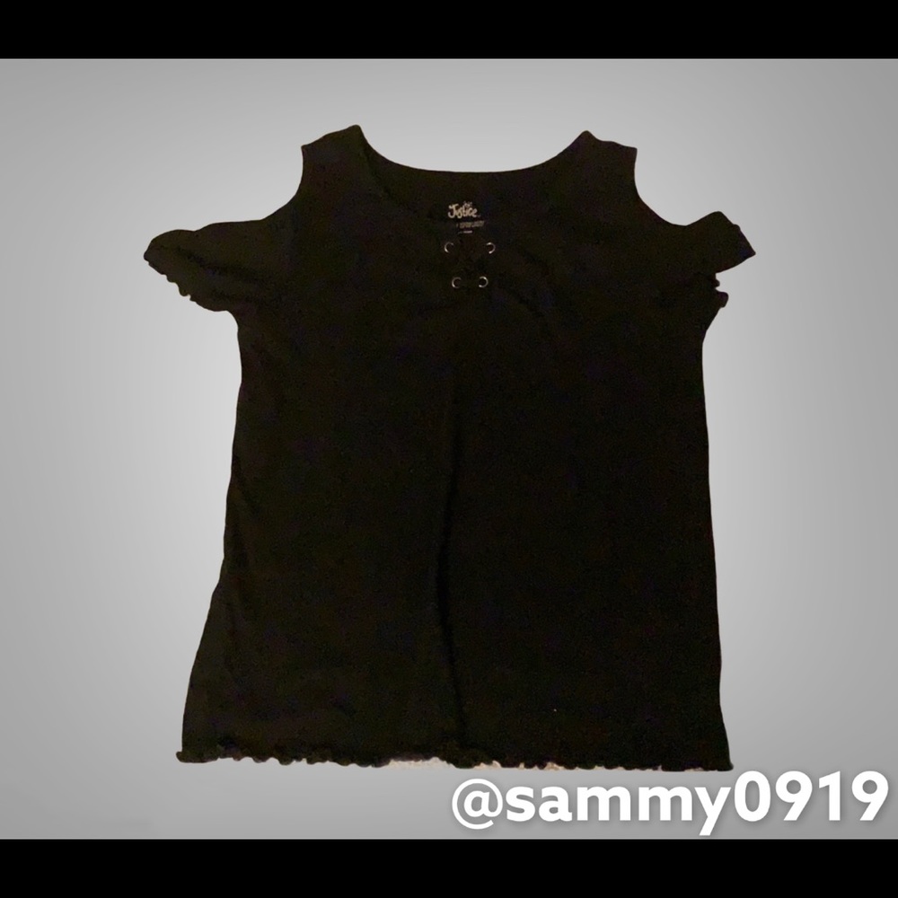 Justice black shoulder hole top